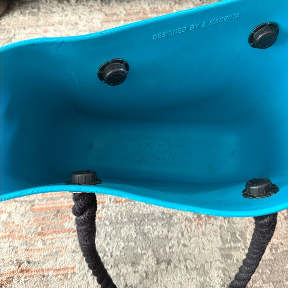 Turquoise O Bag Tote with Black Rope Handles - Picture 4 of 4